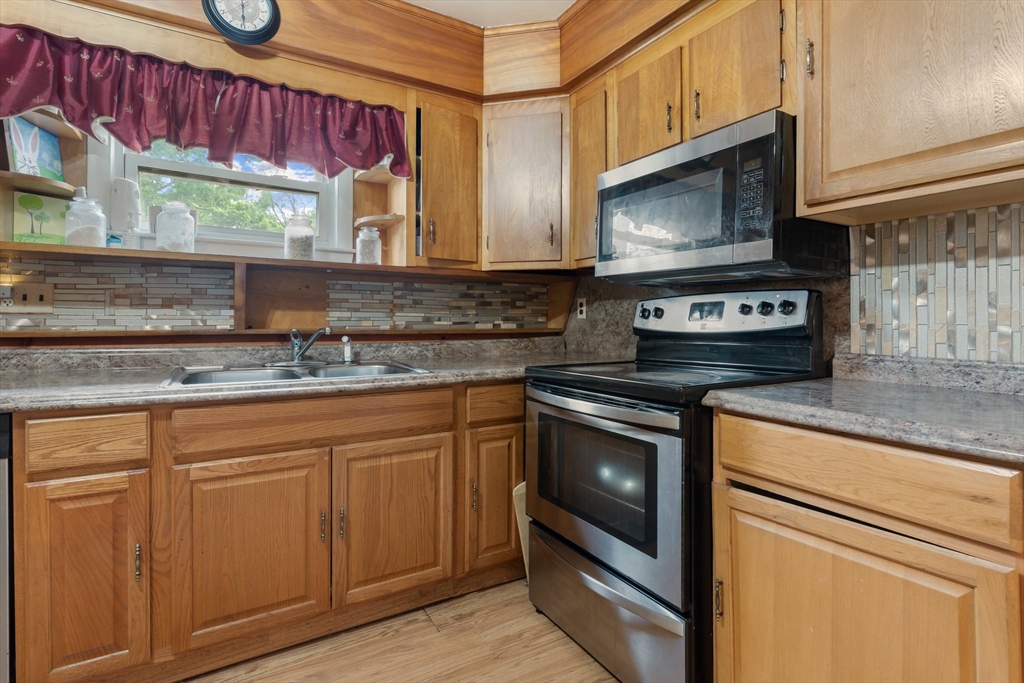 114 Crickett Rd