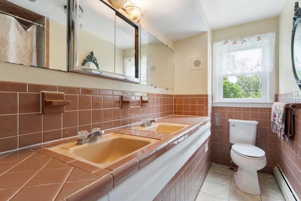 114 Crickett Rd