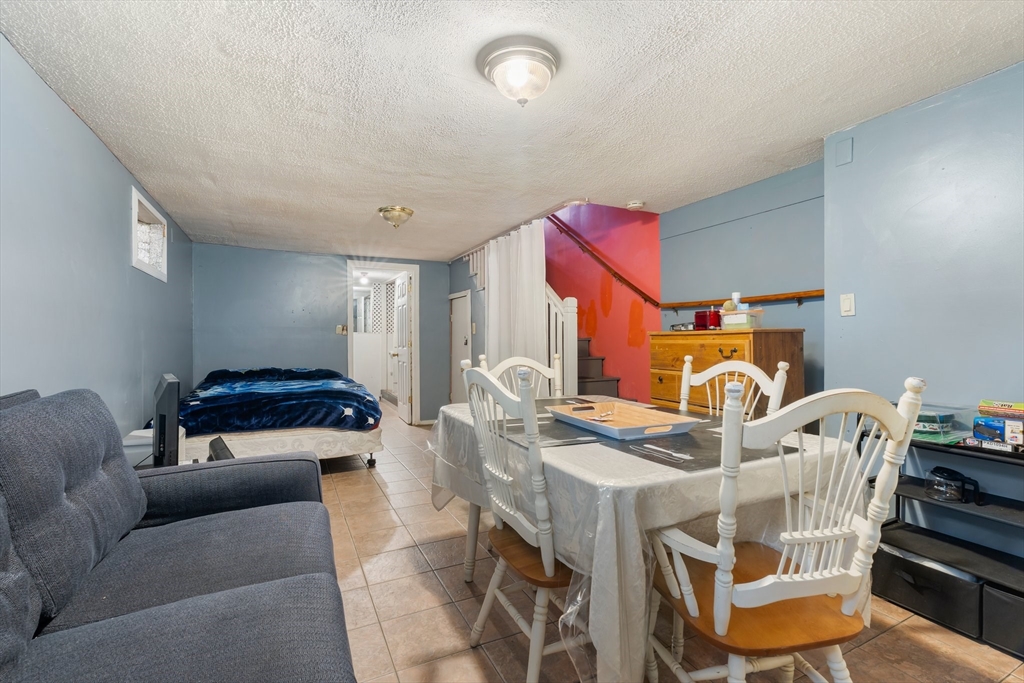114 Crickett Rd