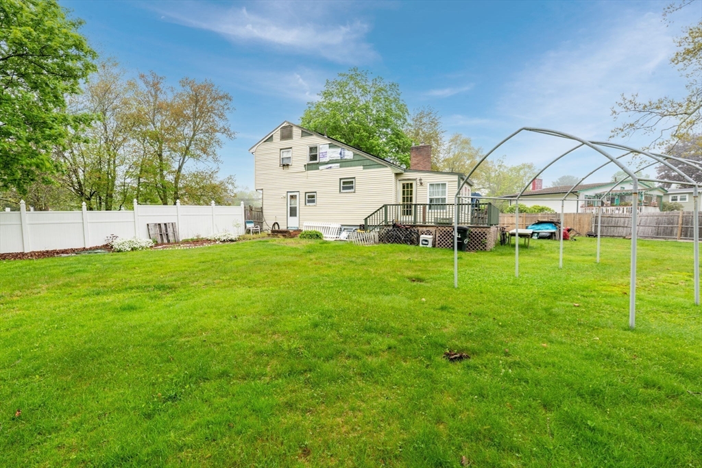 114 Crickett Rd