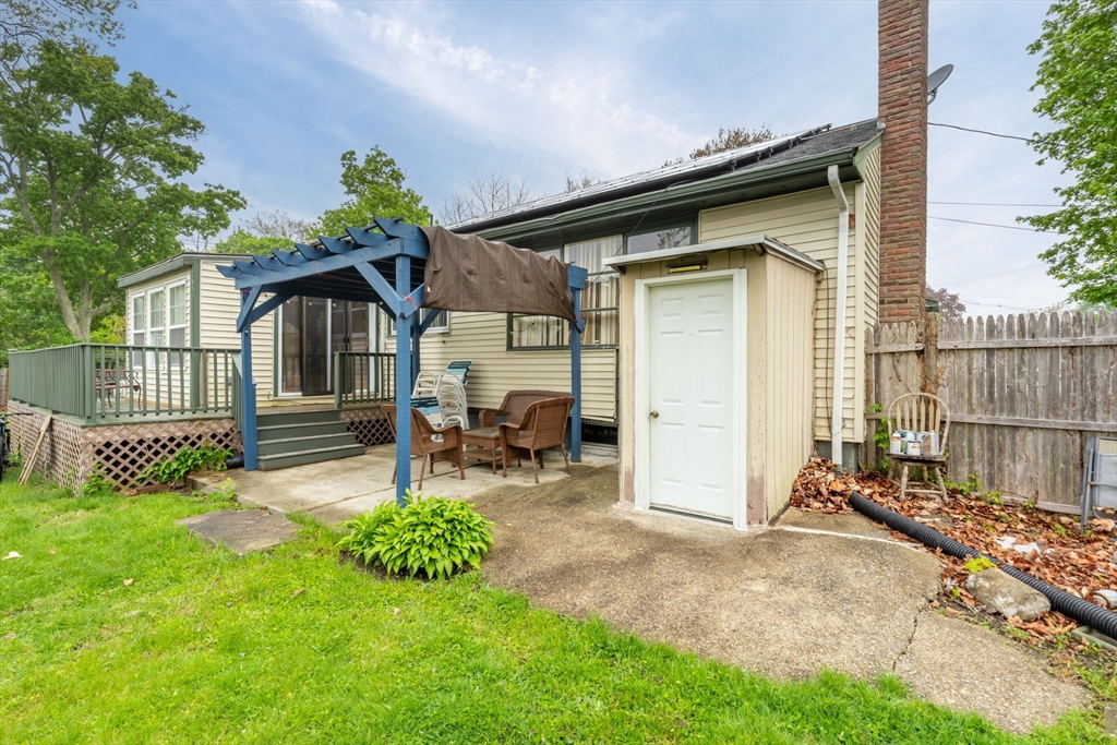 114 Crickett Rd