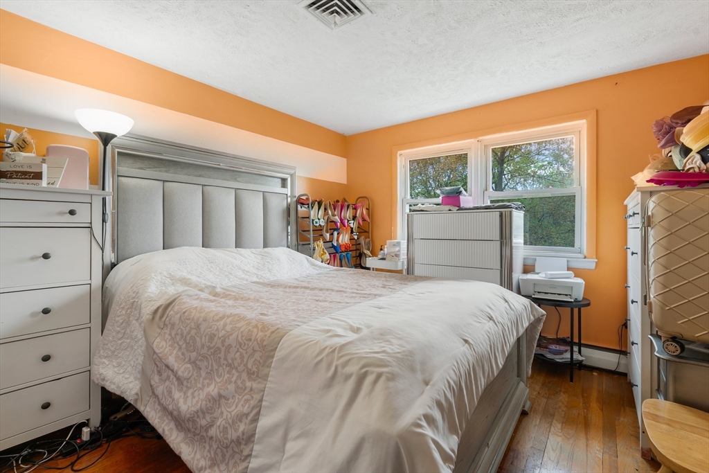 114 Crickett Rd
