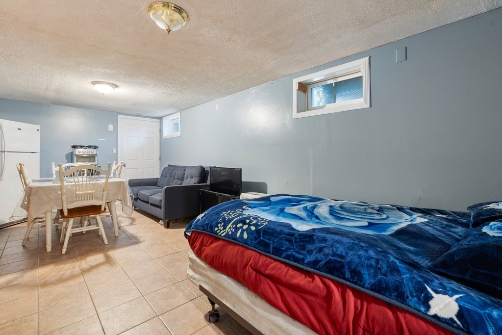 114 Crickett Rd