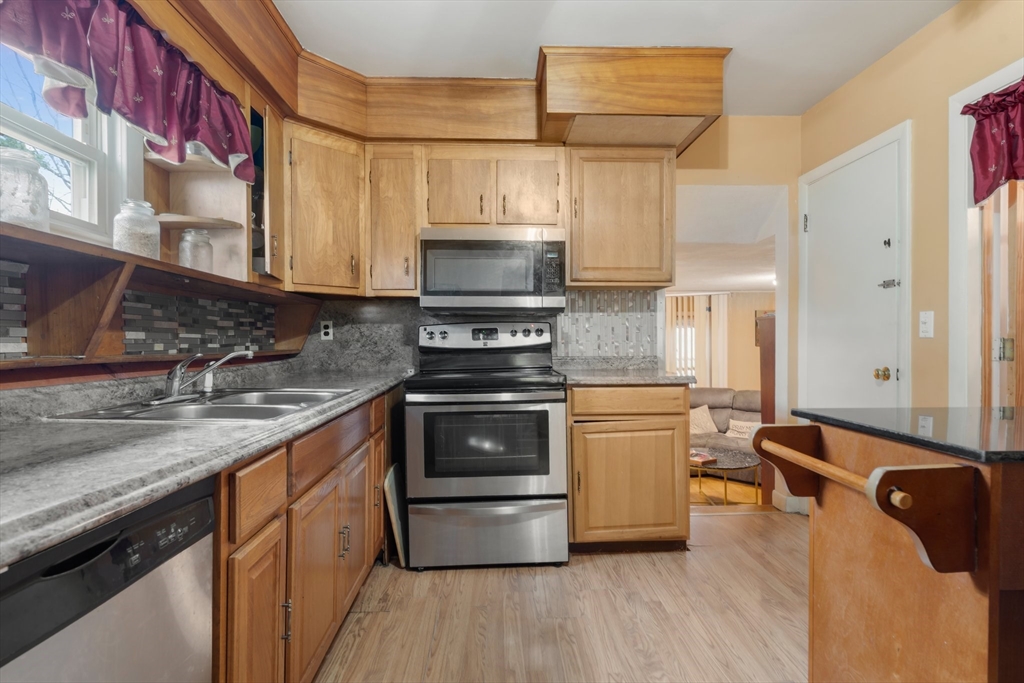 114 Crickett Rd