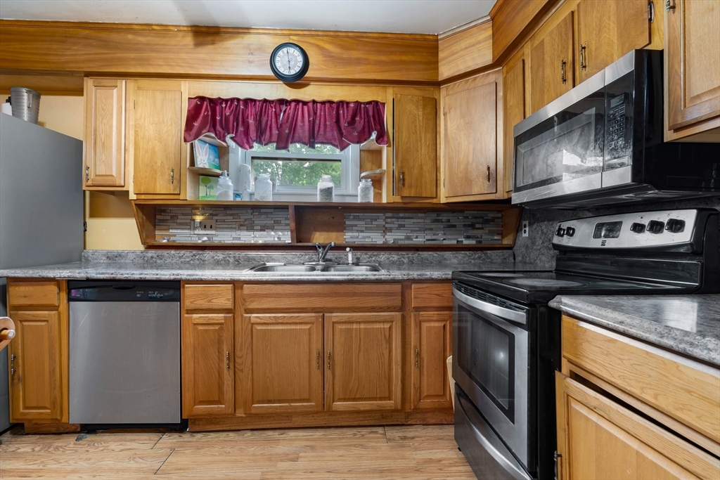 114 Crickett Rd