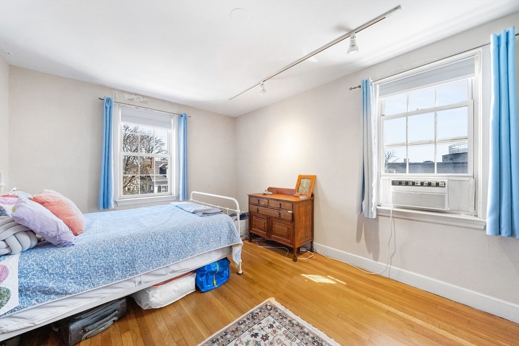 1716 Cambridge Street Unit: 31