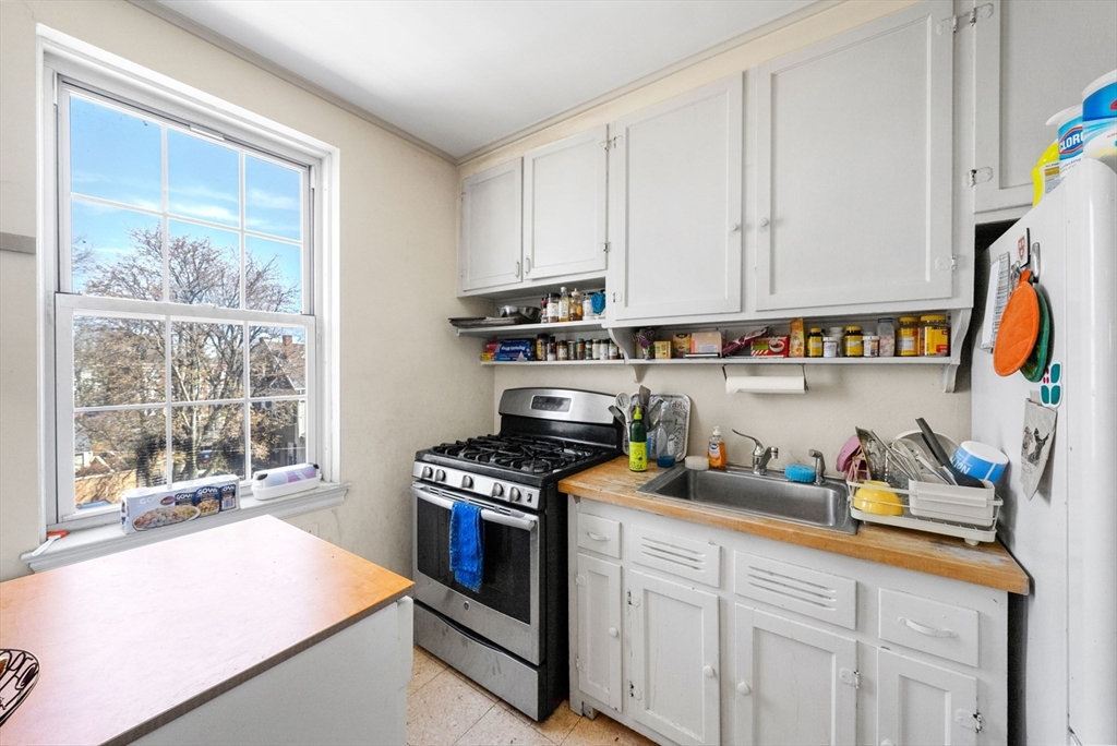 1716 Cambridge Street Unit: 31