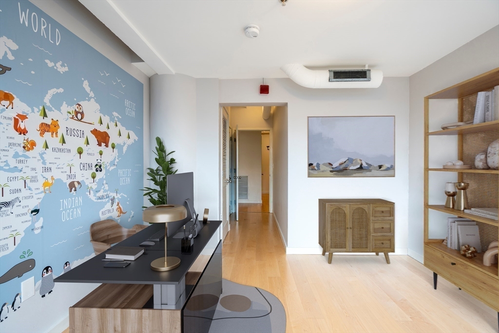 210 South Street # 605