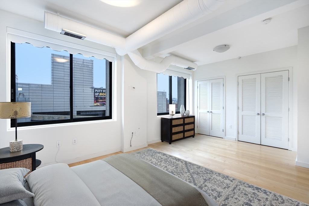 210 South Street # 605