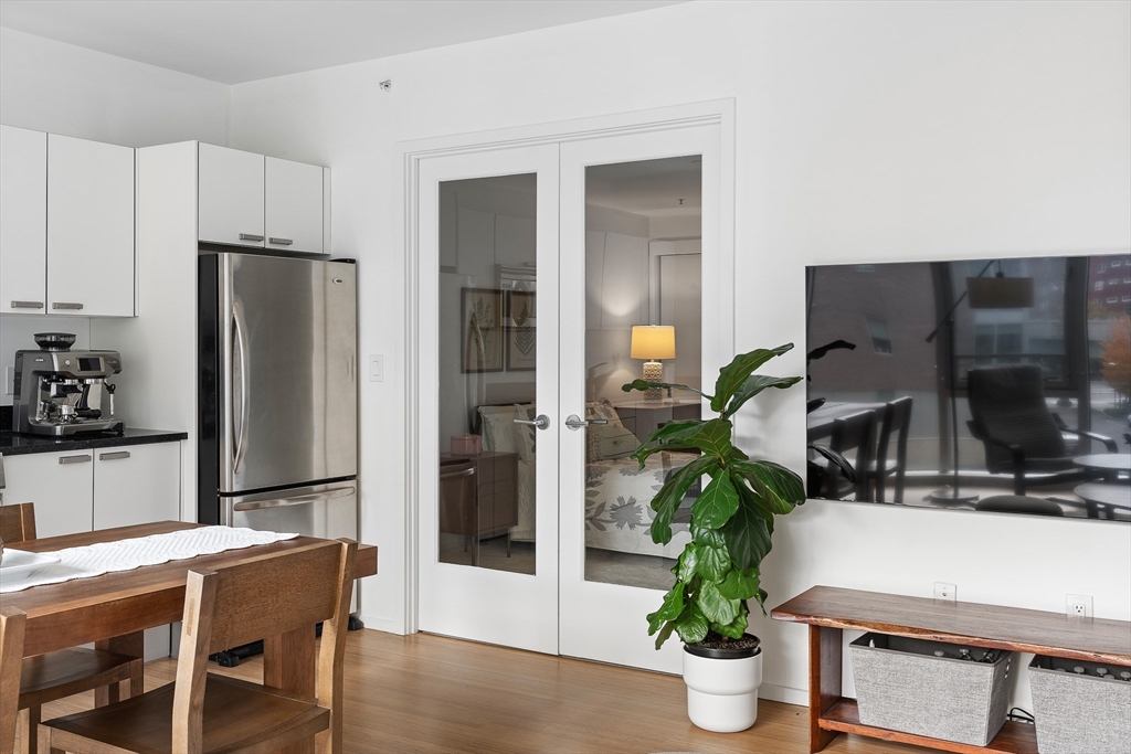 2 Earhart St # 424
