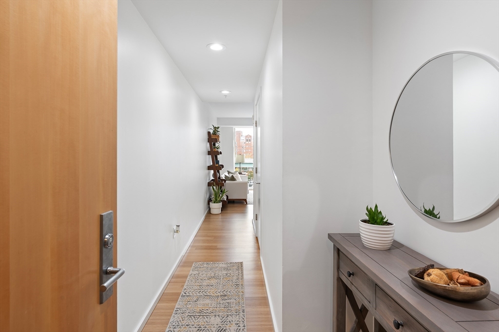 2 Earhart St # 424