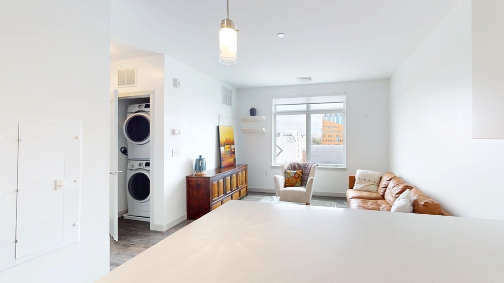 180 Telford Street # 9 Unit: 5-9