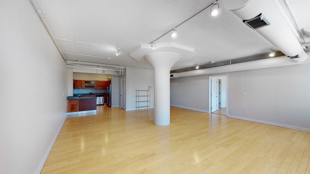 210 South Street # 4 Unit: 10-4