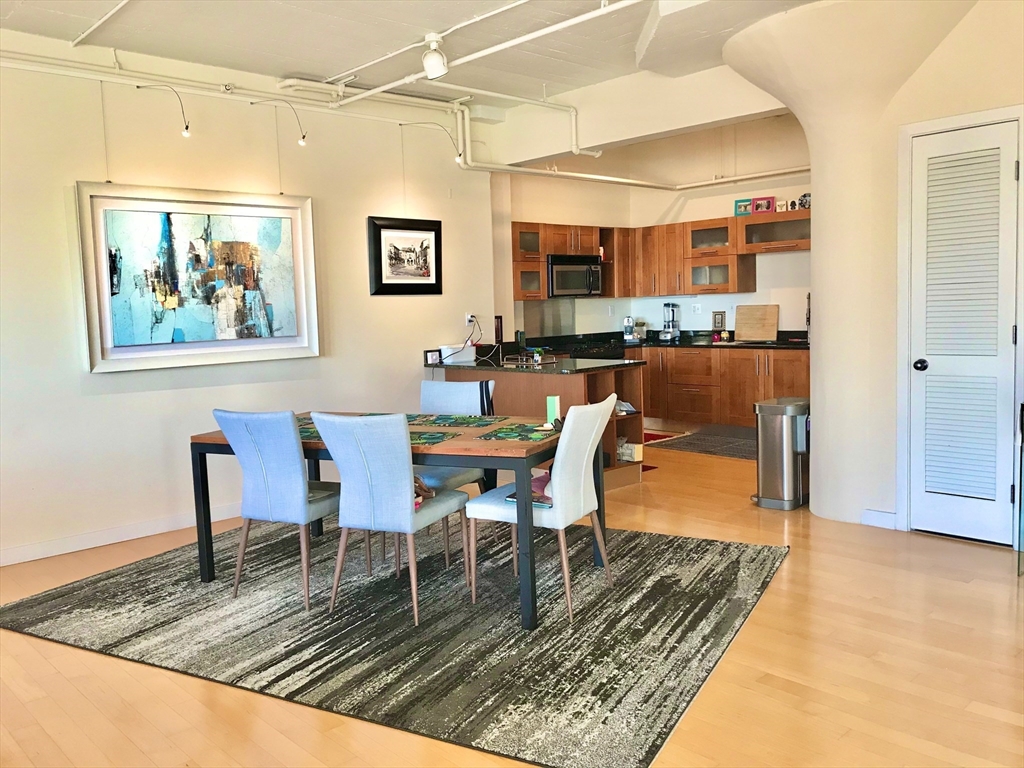 210 South Street # 4 Unit: 10-4