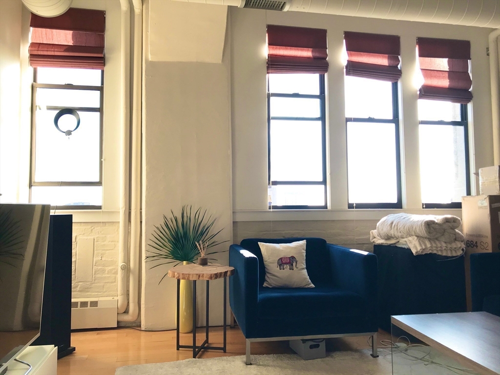 210 South Street # 4 Unit: 10-4