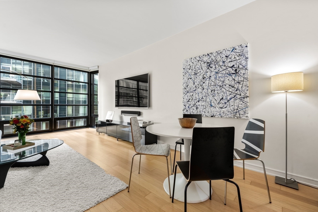 580 Washington # 611