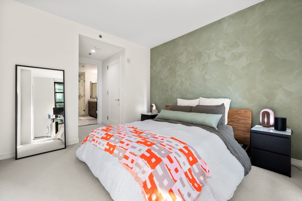 580 Washington # 611