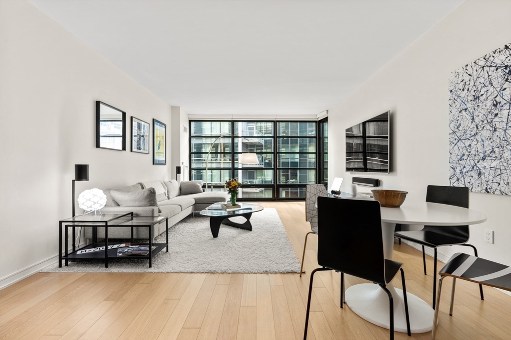 580 Washington # 611