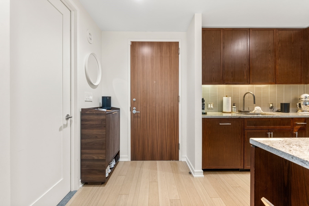 580 Washington # 611