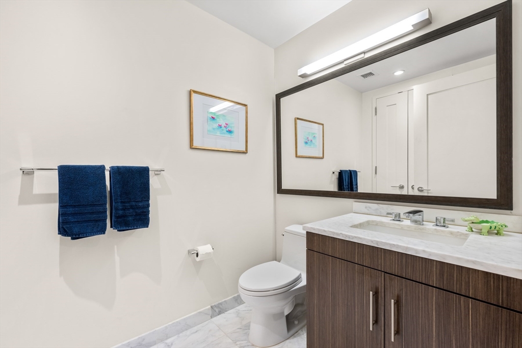580 Washington # 611