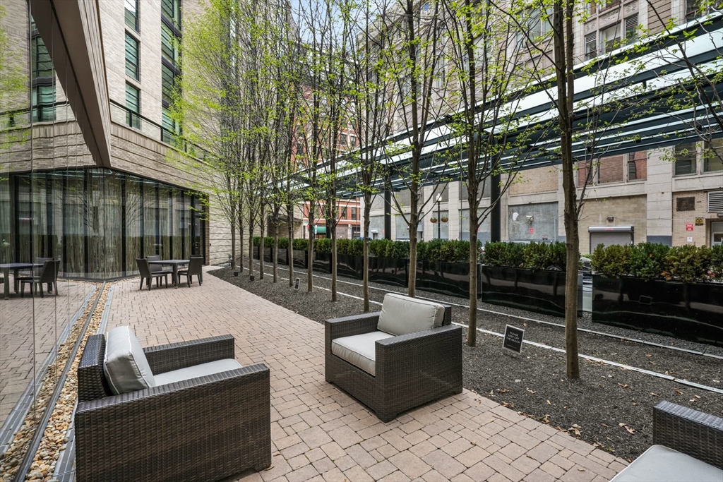 580 Washington # 611