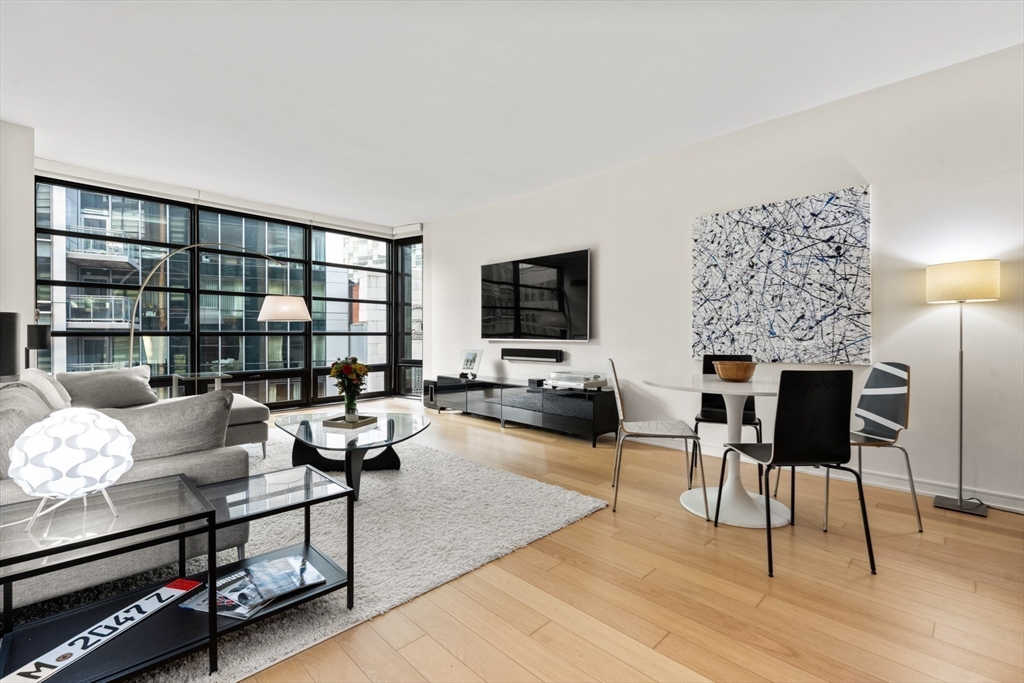 580 Washington # 611