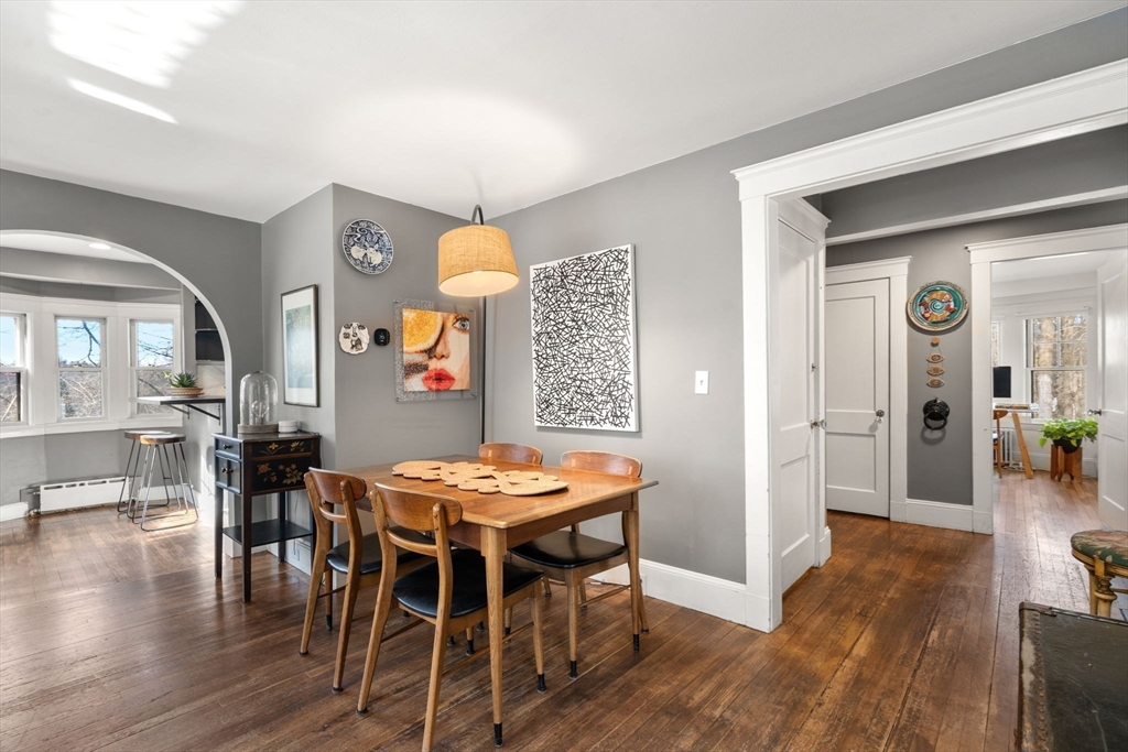 12 Wareland Rd