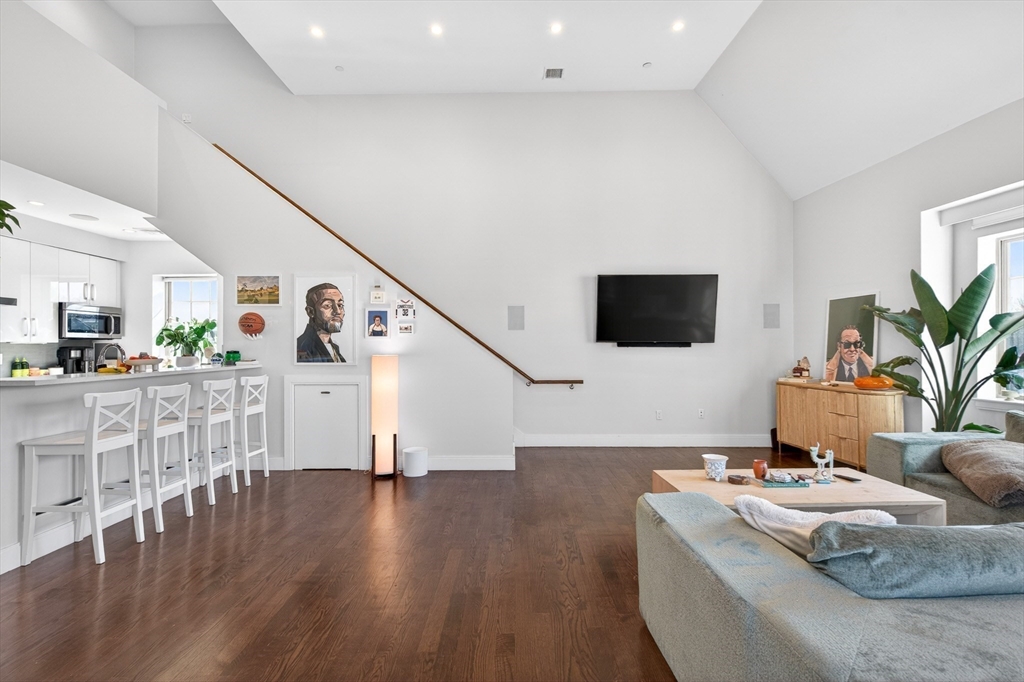 225 Dorchester St # 15