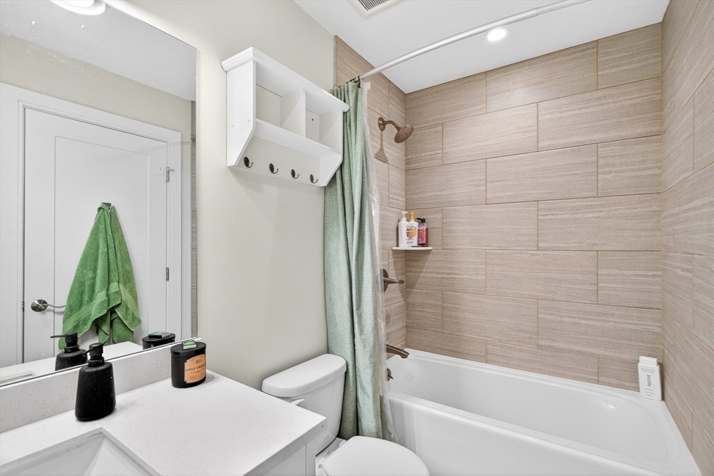 225 Dorchester St # 15