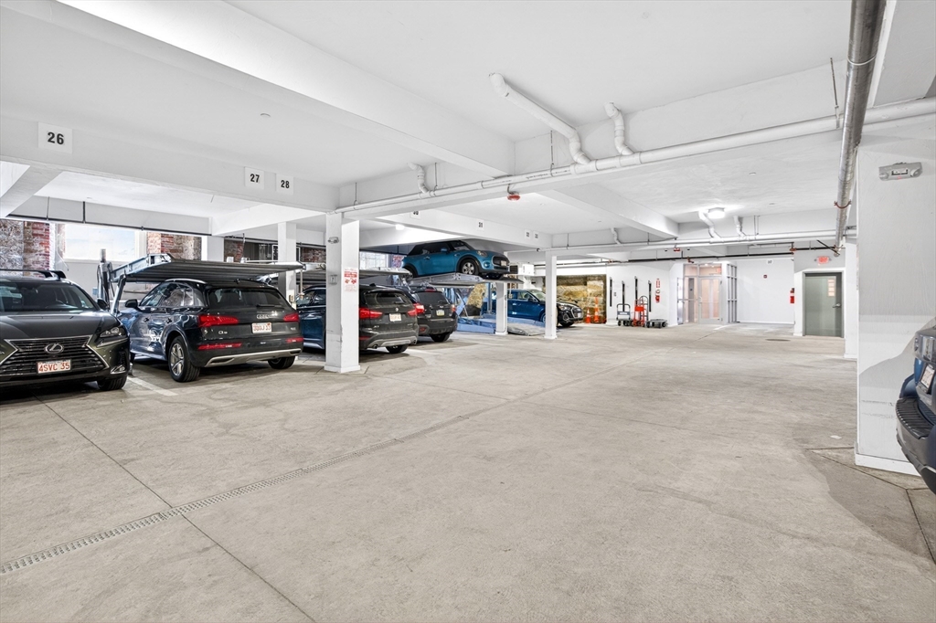 225 Dorchester St # 15