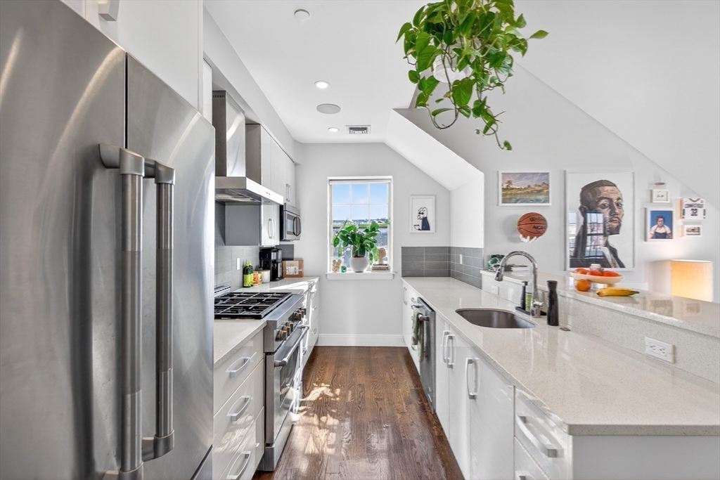 225 Dorchester St # 15