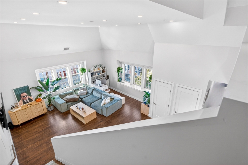 225 Dorchester St # 15