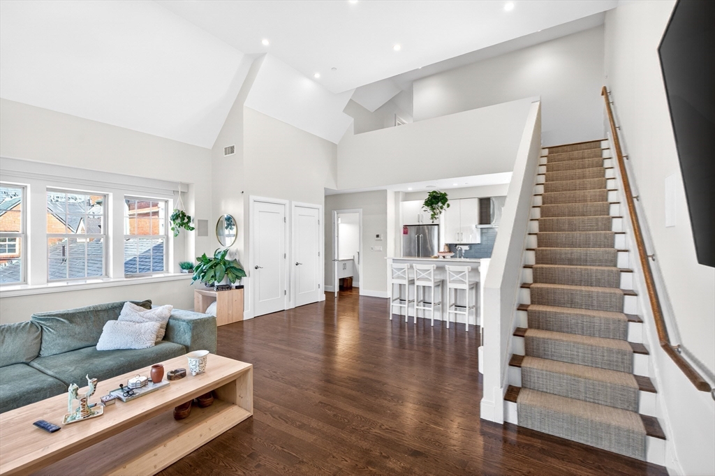 225 Dorchester St # 15