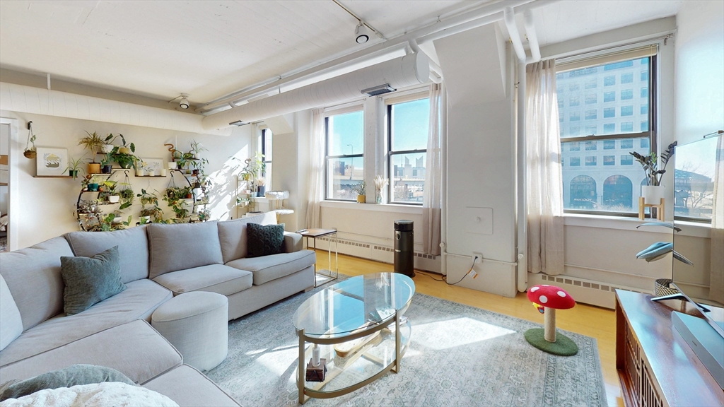 210 South Street # 4 Unit: 3-4