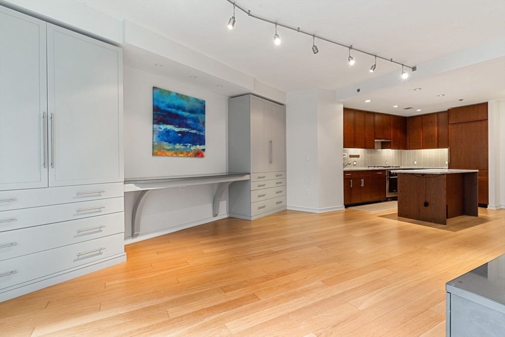 580 Washington St # 5E