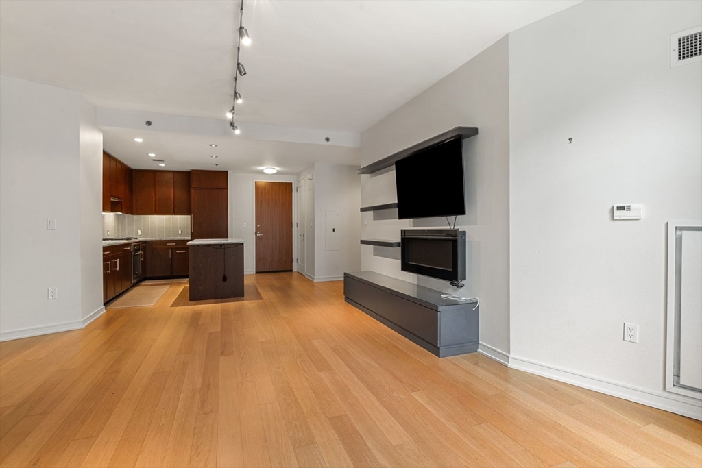 580 Washington St # 5E