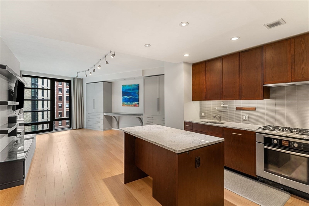 580 Washington St # 5E