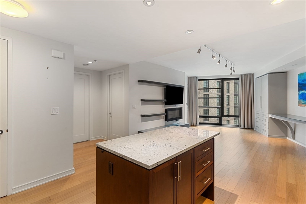 580 Washington St # 5E