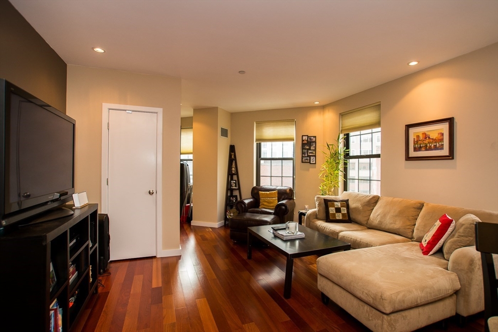 99-105 Broad St # 8D