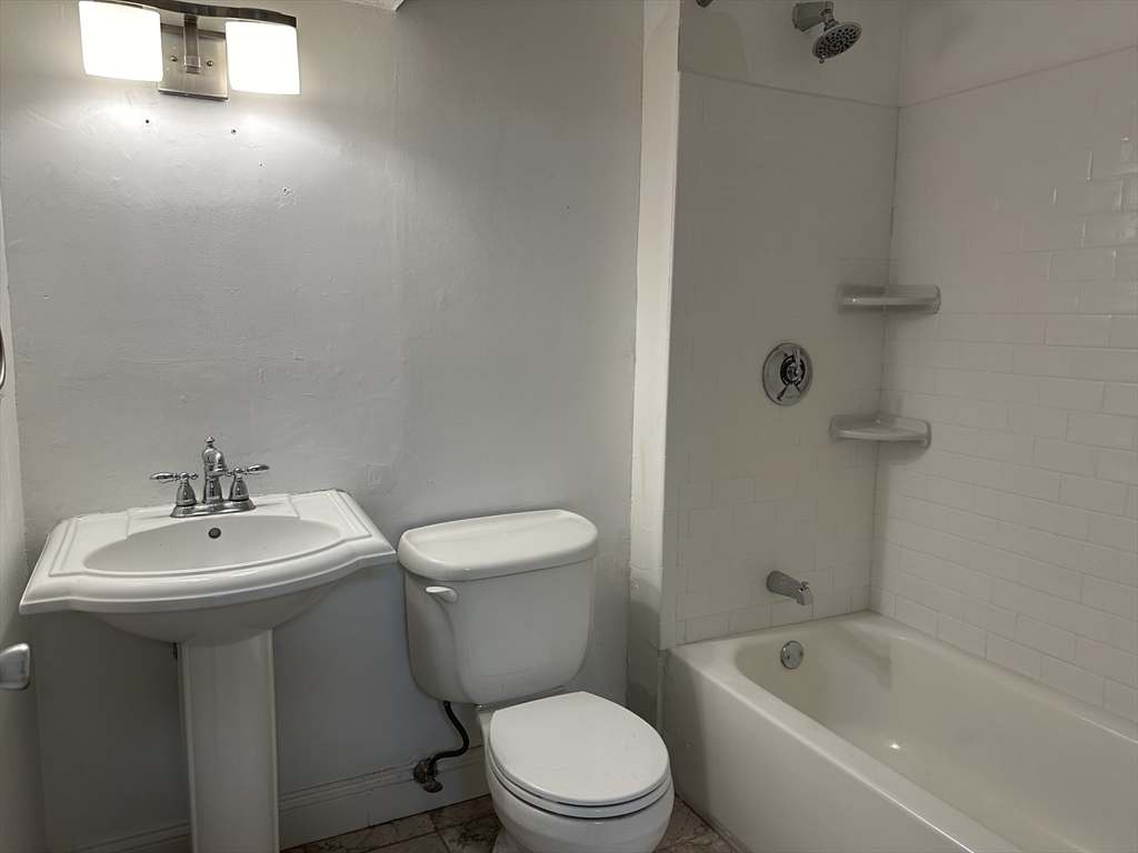 520 Shawmut Ave # 1