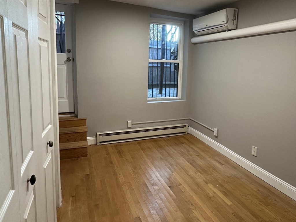 520 Shawmut Ave # 1