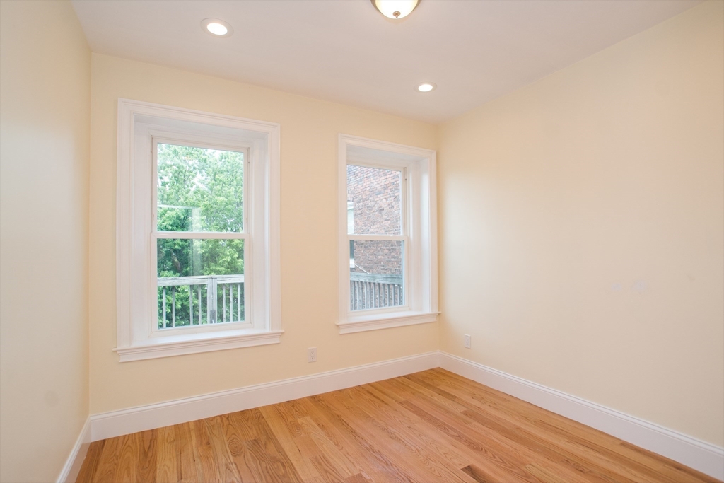 79 Brighton Ave # 2