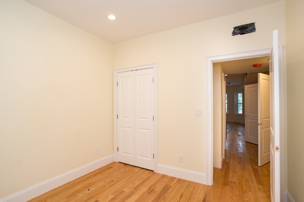 79 Brighton Ave # 2