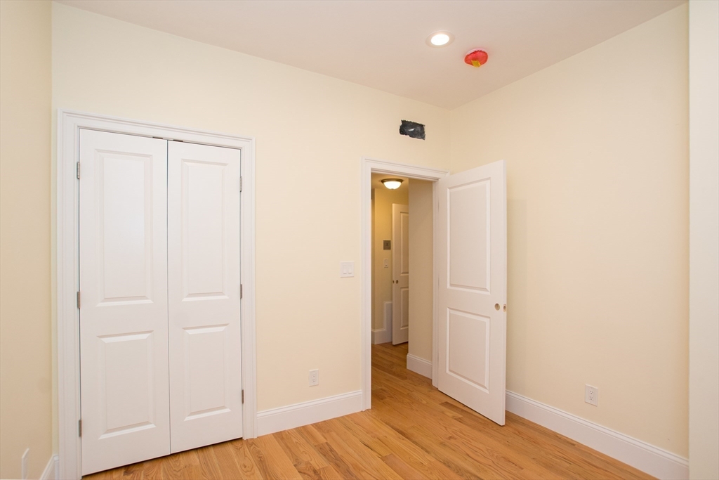 79 Brighton Ave # 2