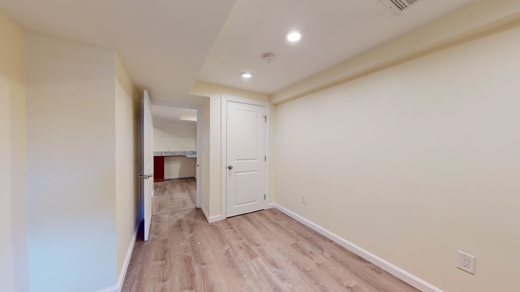 79 Brighton Ave # 1