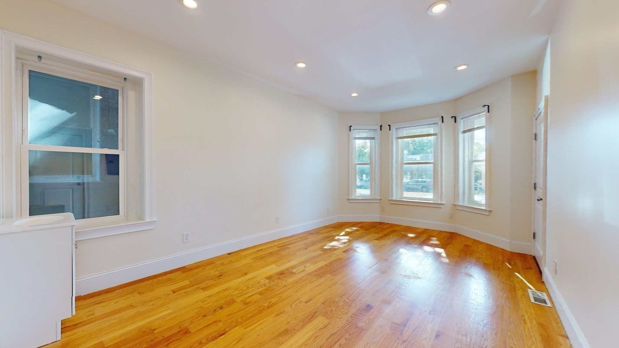 79 Brighton Ave # 1