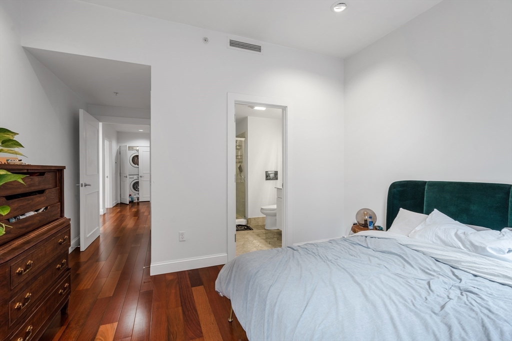 70 Lincoln Street # 418