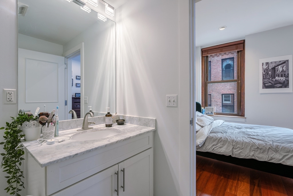 70 Lincoln Street # 418