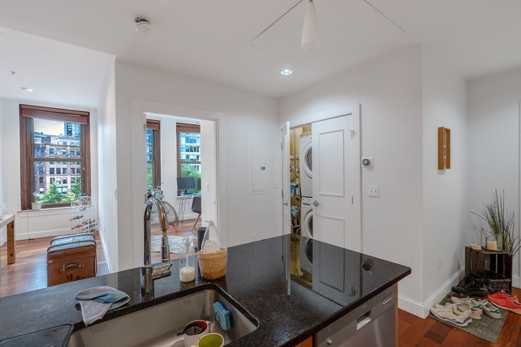 70 Lincoln Street # 418