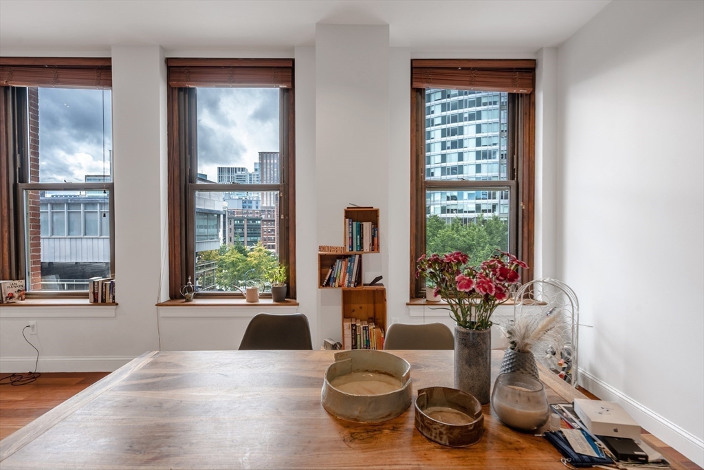 70 Lincoln Street # 418